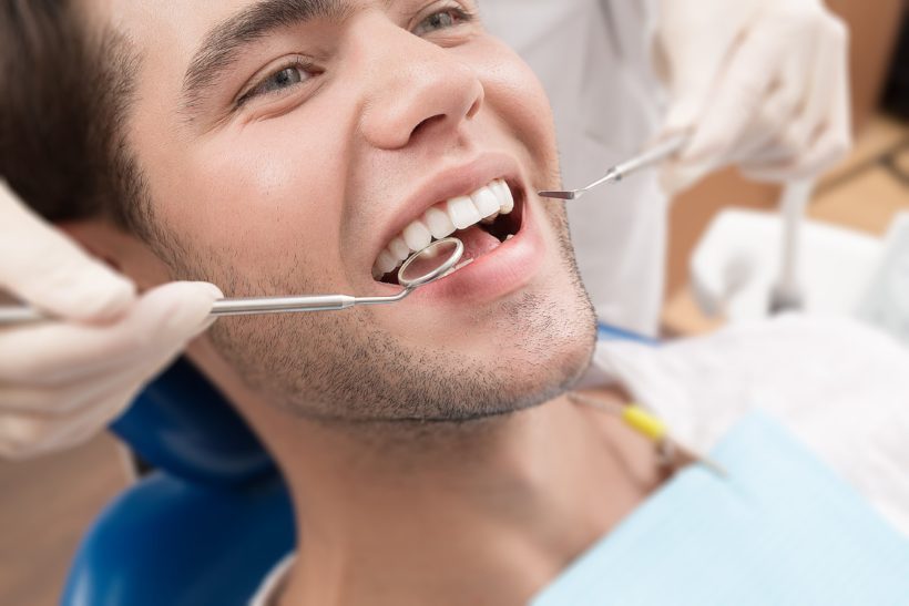 Pourquoi les soins dentaires réguliers sont essentiels pour la santé globale ?